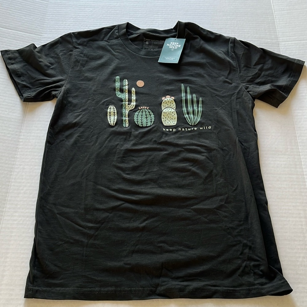NWT Keep Nature Wild Cactus Tshirt Sz Small Unisex Soft Dark Green